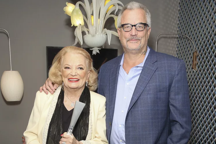 Gena Rowlands and Nick Cassavetes at the 2014 Savannah Film Festival. (Photo: VIA PEOPLE, Cindy Ord/Getty)