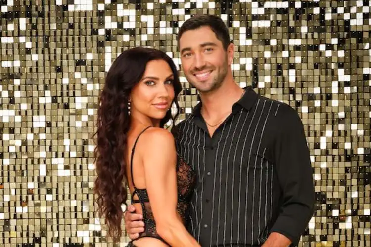 Joey Graziadei and Jenna Johnson Dancing With The Stars Season 33 Premiere.