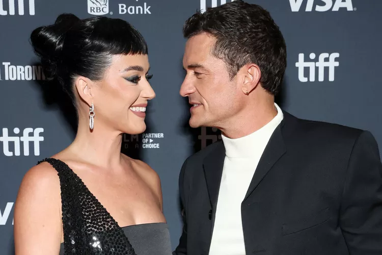 Katy Perry and Orlando Bloom on September 05, 2024 in Toronto, Ontario. (PHOTO: VIA PEOPLE, Robin Marchant/Getty)