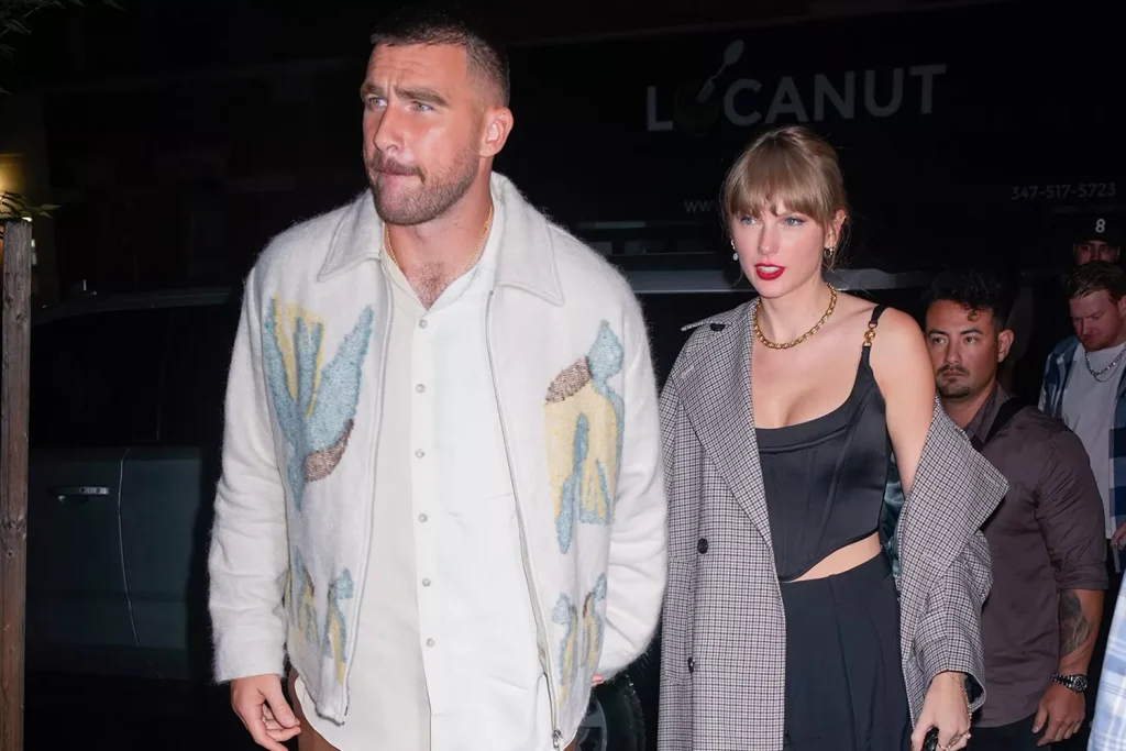 Travis Kelce and Taylor Swift in 2023. (PHOTO: VIA PEOPLE, Gotham/GC Images)