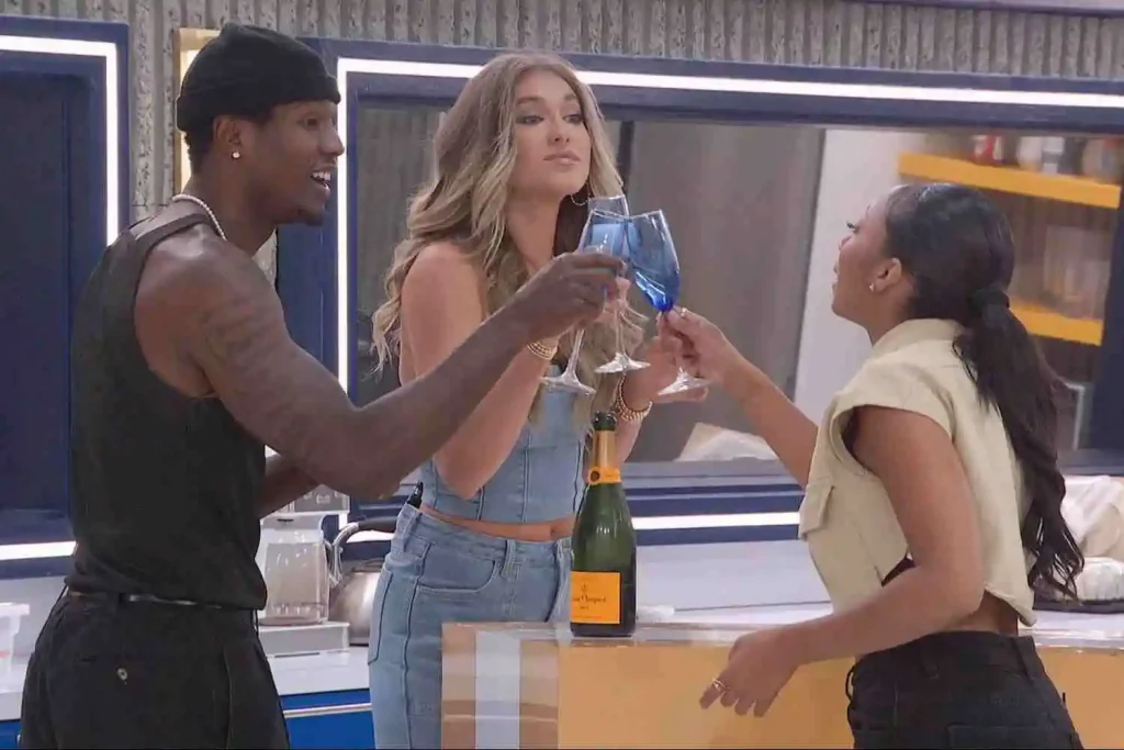 Cam Sullivan-Brown, Makensy Manbeck, and Chelsie Baham on 'Big Brother' season 26. (PHOTO: CBS)